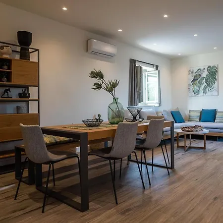 Katergo Luxury Villas Stoúpa Exteriér fotografie