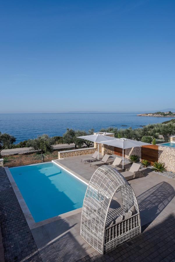 Katergo Luxury Villa Stoúpa